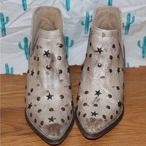 Circle G by Corral booties with fringe